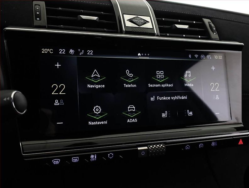 DS Automobiles DS7 Crossback (2023) 1.5 BlueHDI - fotka 15 z 18
