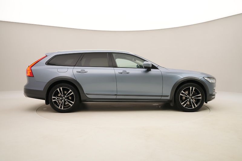 Volvo V90 CC D5 AWD INSCRIPTION AUT CZ - fotka 13 z 51