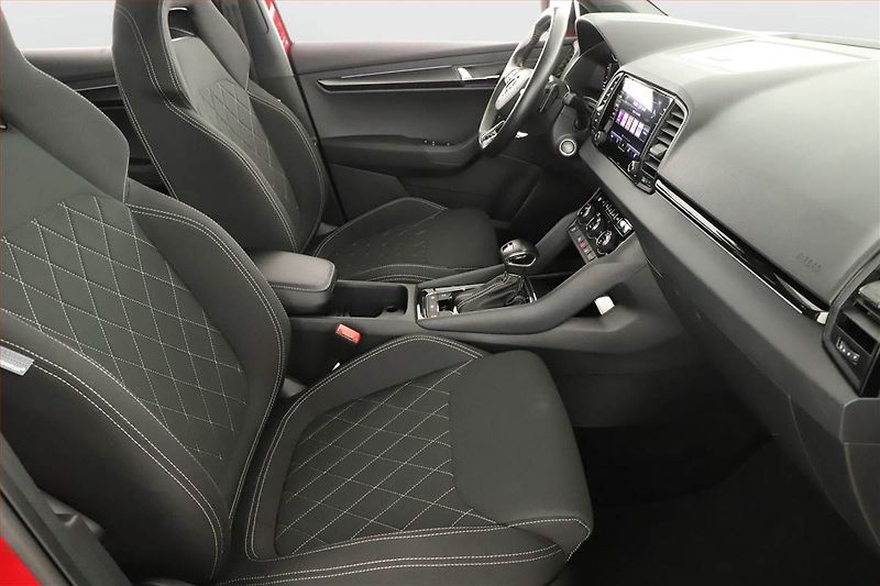 Škoda Karoq (2023) Sportline 1.5 TSI - fotka 7 z 15