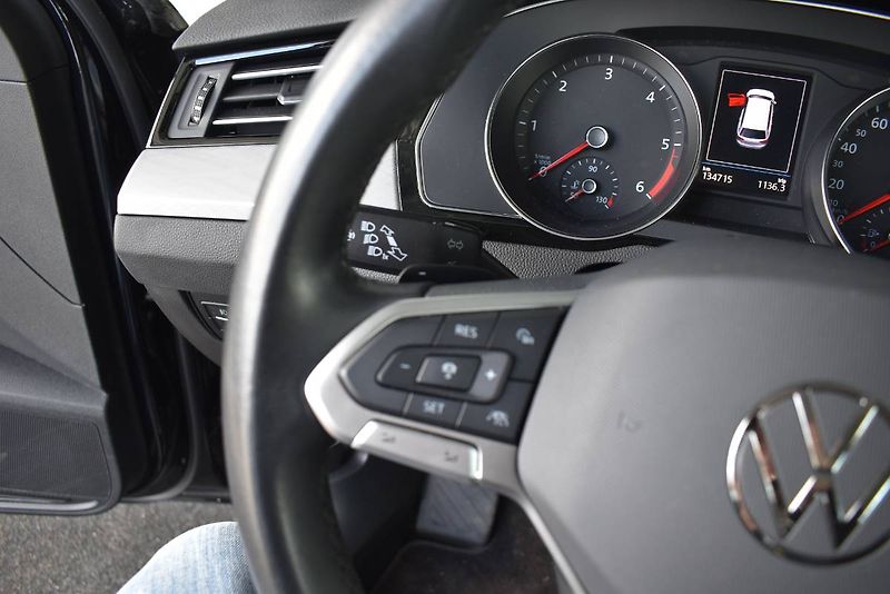Volkswagen Passat Variant (2023) 2.0TDI 110kW, LED , DSG - fotka 14 z 25