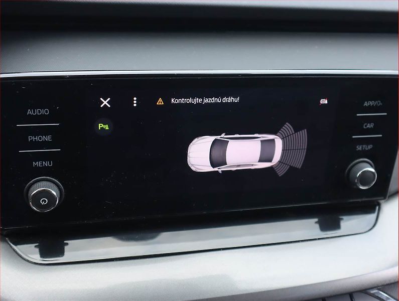 Škoda Octavia (2022) Ambition 2.0 TDI, Tempomat - fotka 20 z 20