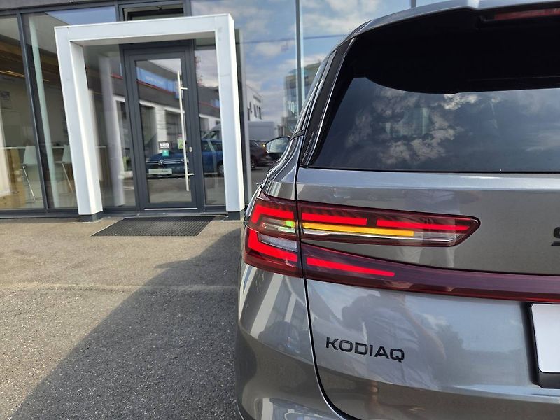 Škoda Kodiaq (2025) 2.0 TSI RS - fotka 8 z 46