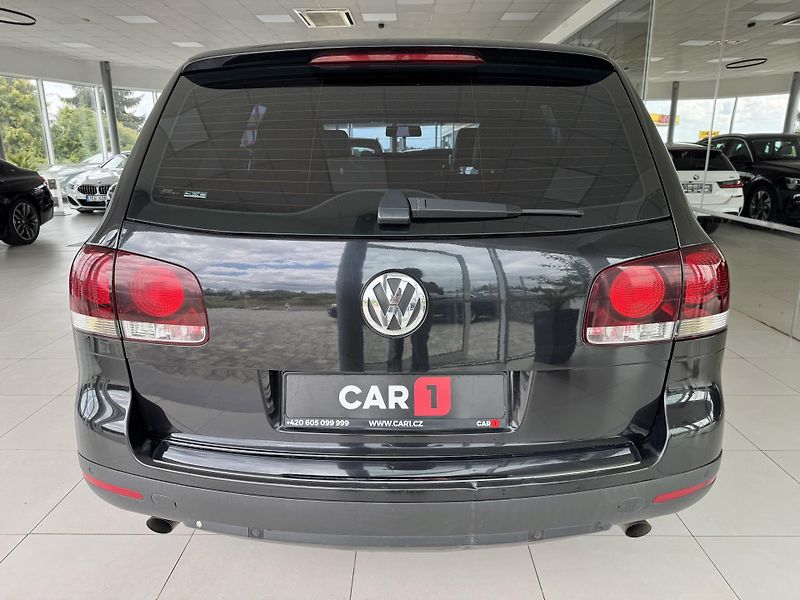 Volkswagen Touareg - fotka 6 z 37