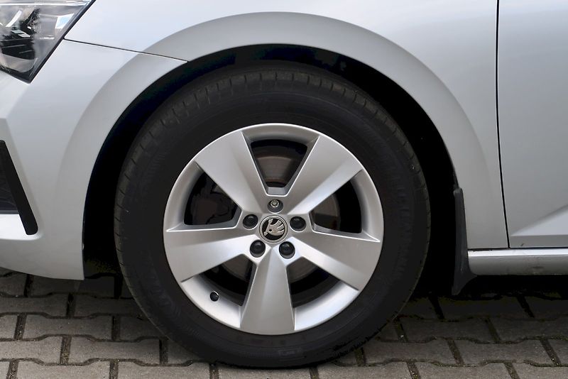 Škoda Scala (2021) STYLE 1.5 TSI 110 kW - fotka 6 z 28