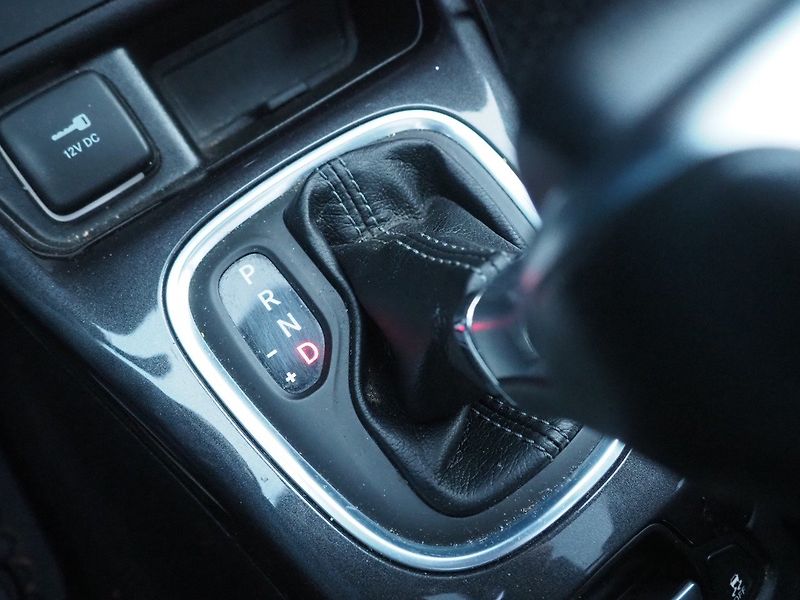 Jeep Compass (2021) 1.3iPHEV 4Xe 177kW S AT,PANO - fotka 35 z 36