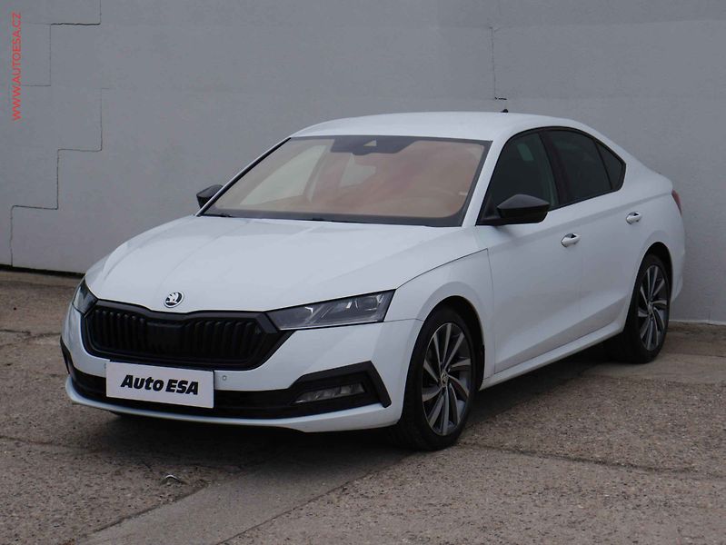 Škoda Octavia (2021) 1.5 TSi, ČR, navi, autoAC - fotka 3 z 18