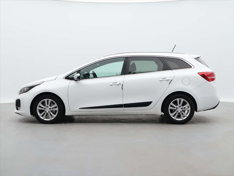 Kia Ceed 1,6 CRDi 100kW GT-Line CZ Navi - fotka 4 z 38