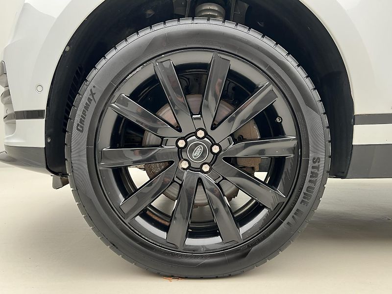 Land Rover Range Rover Velar D300 SE AUT - fotka 14 z 53