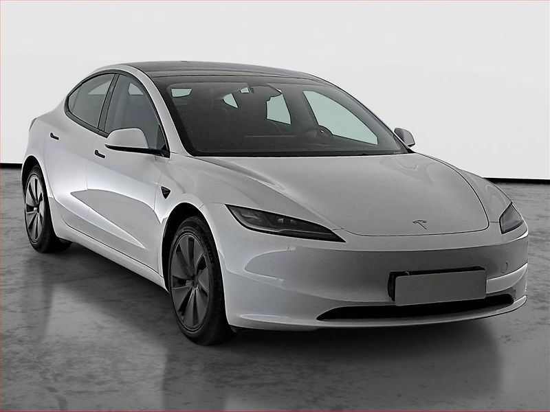 Tesla Model 3 (2024) Standard Range LFP, SoH 97% - fotka 1 z 18