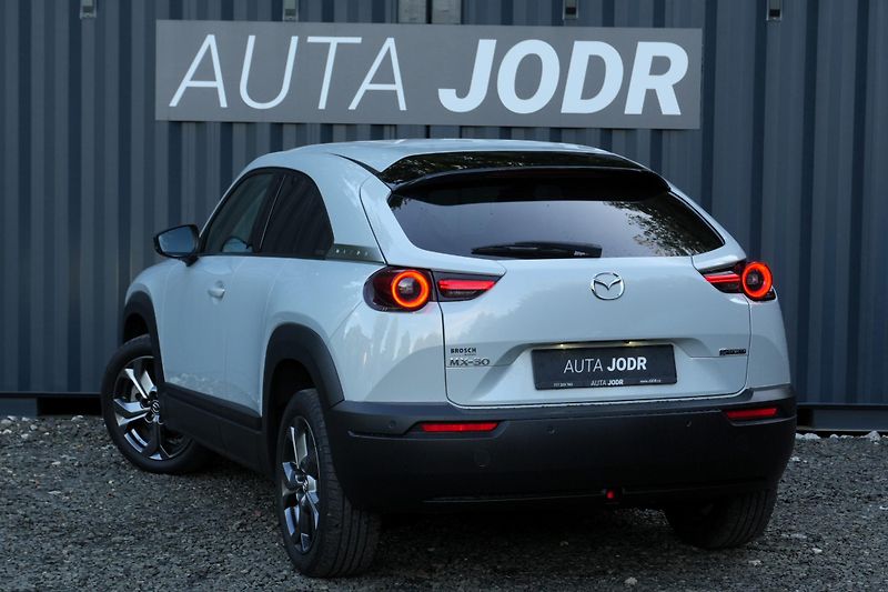 Mazda MX-30 e-Skyactiv, HUD, ACC, Kamera - fotka 6 z 35