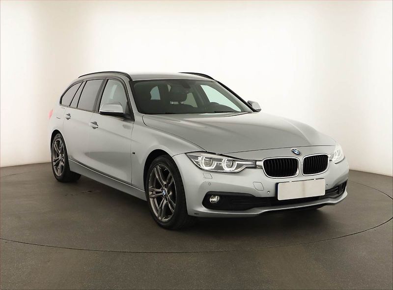 BMW Řada 3 (2017) 318 d, Automat, Tempomat - fotografie inzerátu