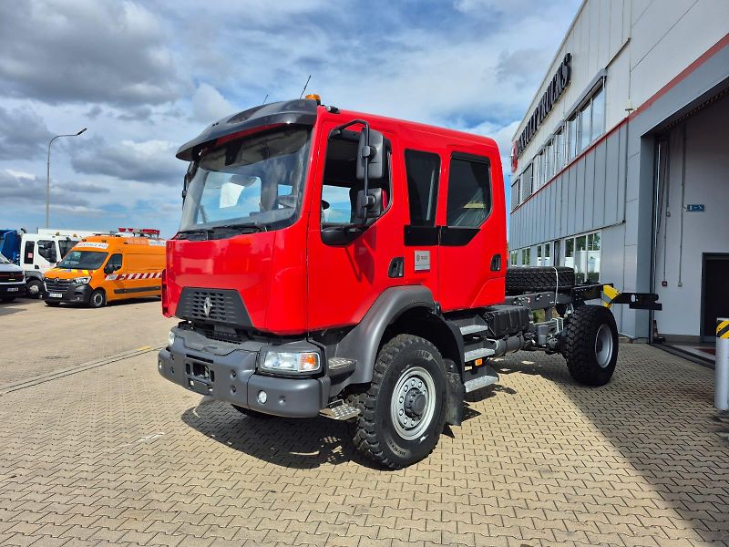 Renault Trucks D (2025) 14t 4x4 - CAMPER/HASIČI - fotka 2 z 12