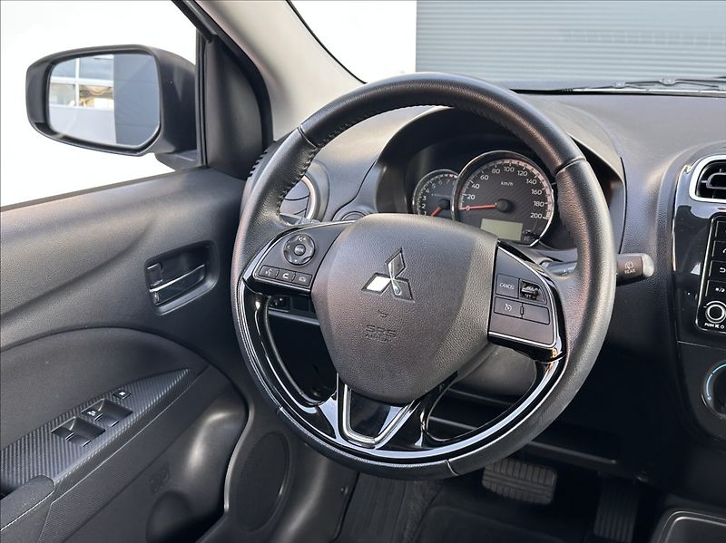 Mitsubishi Space Star 1,2 71PS  Invite A/T - fotka 22 z 53