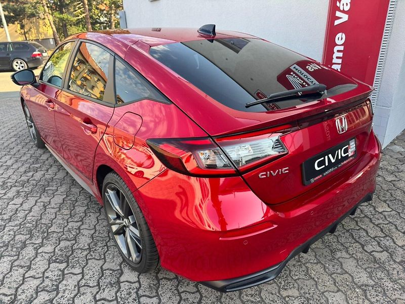 Honda Civic (2026) 2.0 e:HEV SPORT  MR27 SKLADEM - fotka 3 z 36