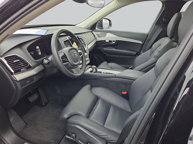 Volvo XC90 B5 Diesel AWD Plus Bright - fotka 9 z 18
