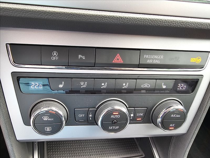 Seat Leon 1,4TSI 110KW XCELLENCE KŮŽE - fotka 20 z 47