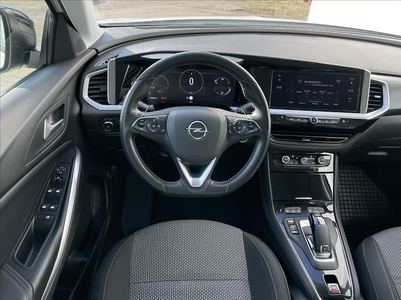 Opel Grandland 1,5 CDTI AT8 GS Line NAVI+PDC - fotka 7 z 24