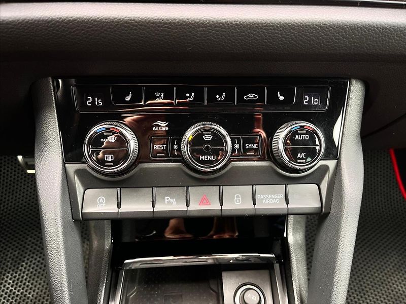 Škoda Kodiaq 2,0 BiTDI RS Challenge DSG 4x4 - fotka 38 z 39