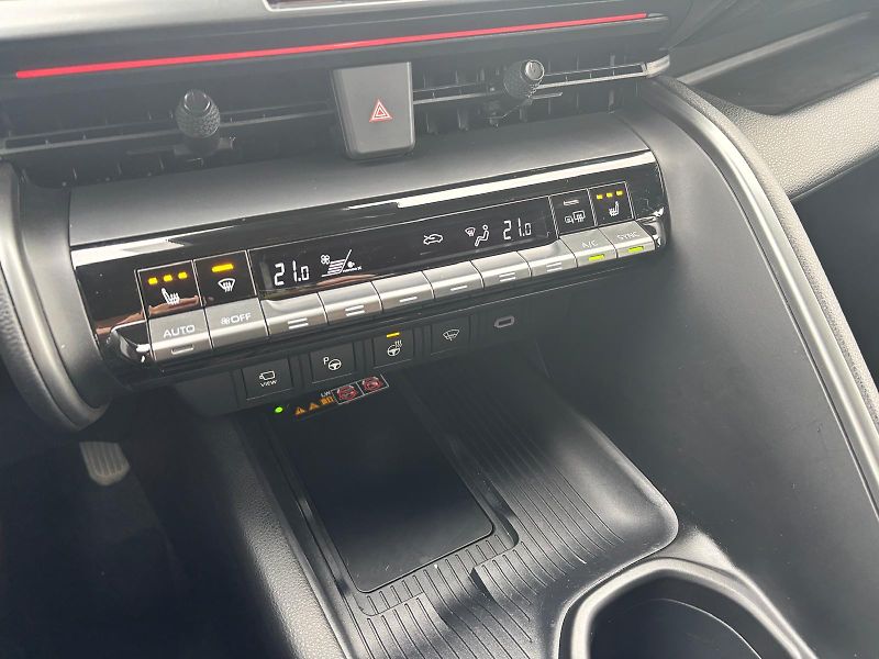 Toyota C-HR 2,0 HEV e-CVT GR Sport - fotka 21 z 30