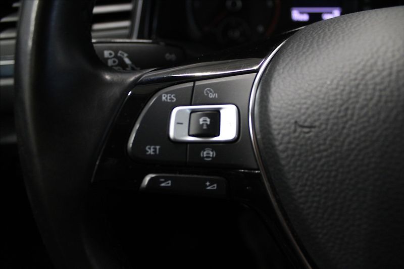 Volkswagen T-Roc 1,6 TDI 1. Majitel CZ TOP - fotka 15 z 35