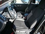 Nissan Qashqai (2021) 1.3 DiG-T, 2.maj,ČR, Acenta - náhled 9