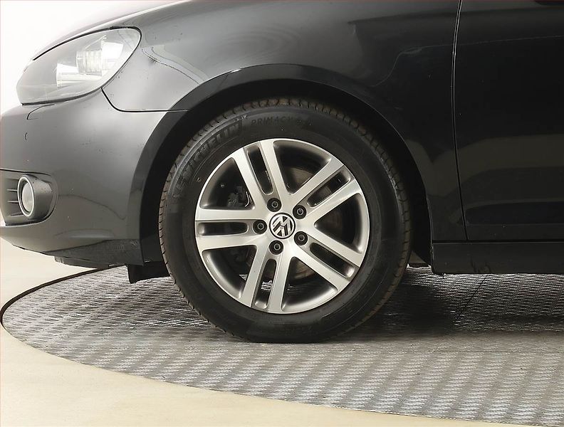 Volkswagen Golf (2011) Comfortline 1.4 TSI - fotka 14 z 15