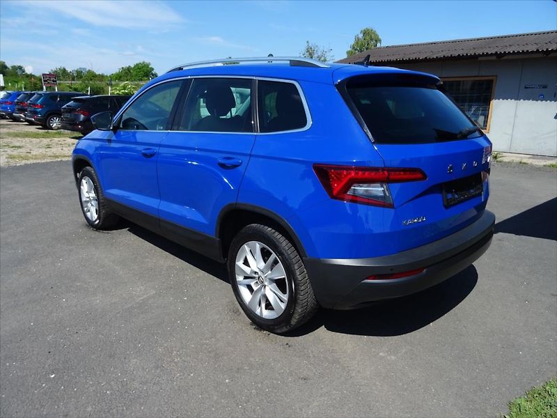 Škoda Karoq 1,0 TSi Business  85 kW - fotka 7 z 31