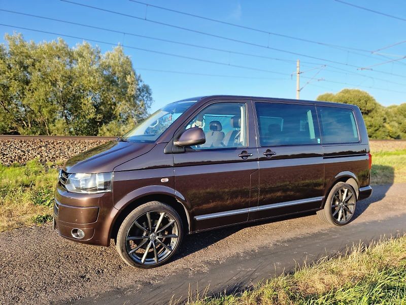 Volkswagen Multivan (2010) Vw Multivan T5 Highline 2.0 TD - fotka 3 z 16