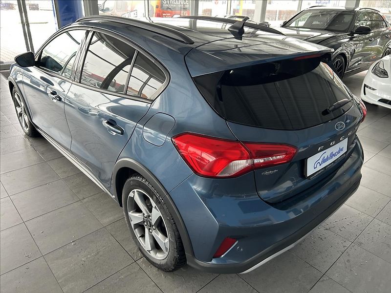 Ford Focus 1,0   ACTIVE,ECOBOOST,AUTOMAT - fotka 4 z 27