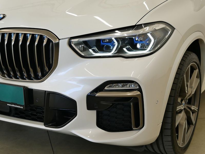 BMW X5 - fotka 9 z 30