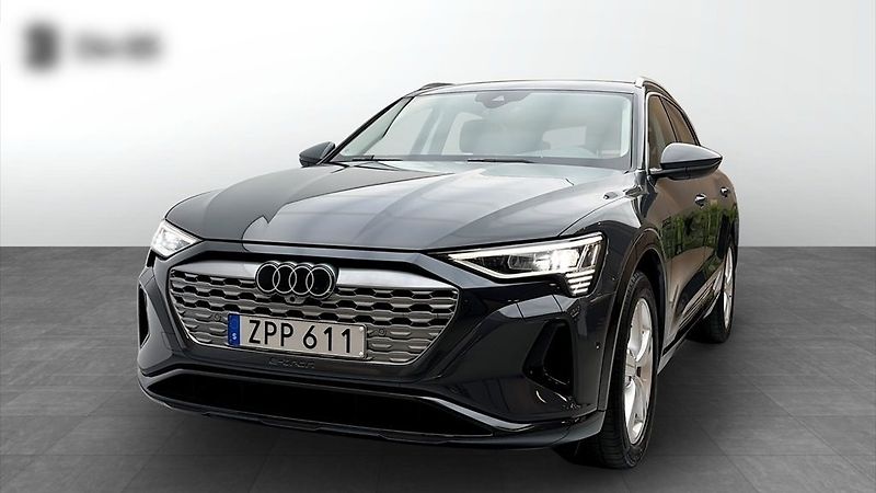 Audi Q8 e-tron 50 - 95 kWh Kůže Kamera DPH - fotka 1 z 15