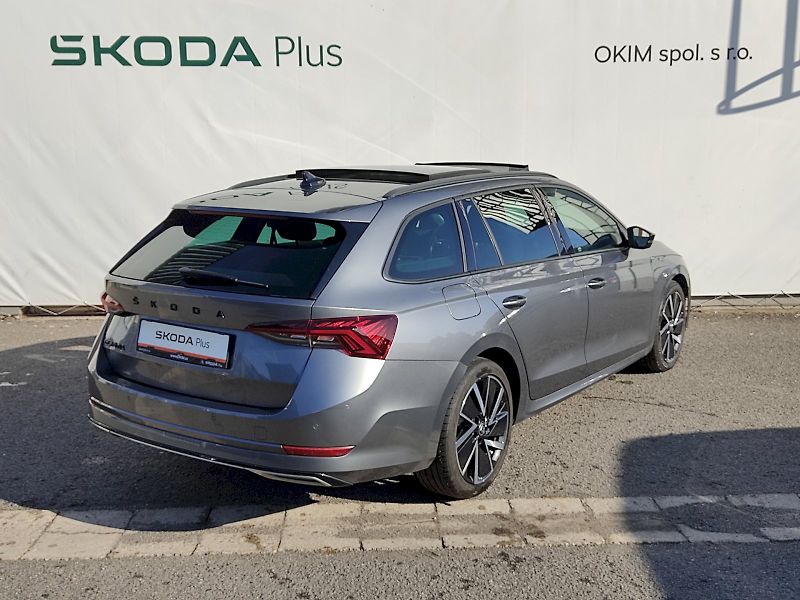 Škoda Octavia (2022) Combi SportLine 2,0 tdi 110 Kw - fotka 2 z 37