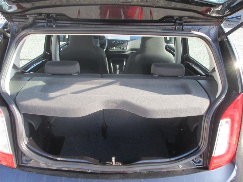 Škoda Citigo 1,0 i, 81 119km,servis,1.maj, - fotka 9 z 28