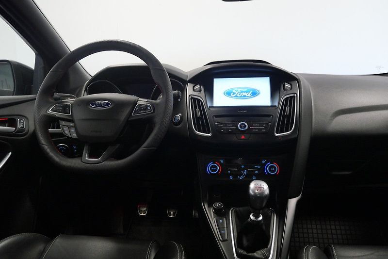 Ford Focus - fotka 5 z 22