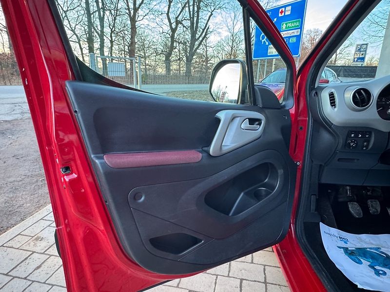 Citroën Berlingo (2012) 1.6 HDi Multispace - fotka 8 z 25