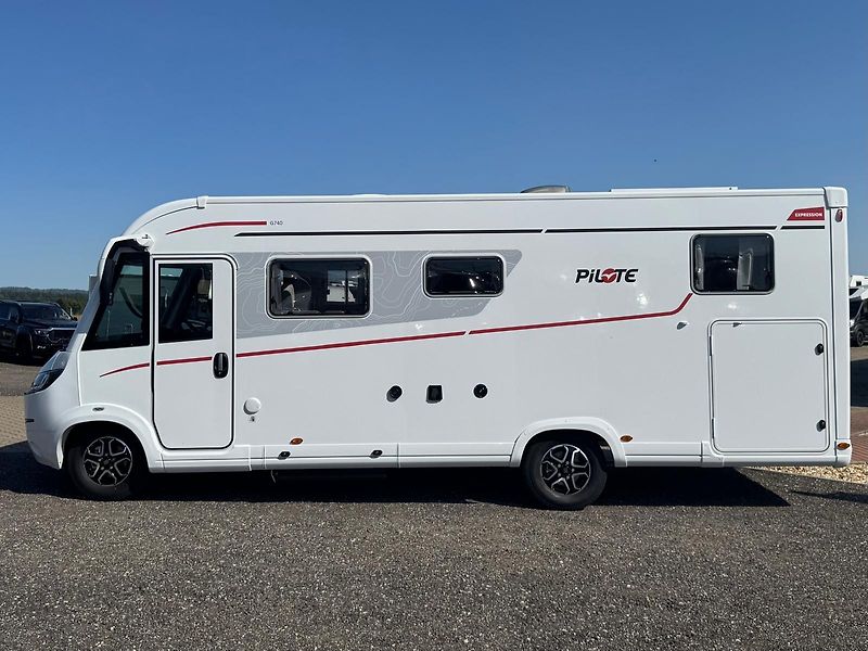 Pilote (2026) G740FGJ Expression - fotka 2 z 35