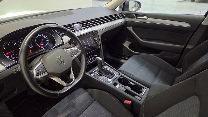 Volkswagen Passat - fotka 5 z 6