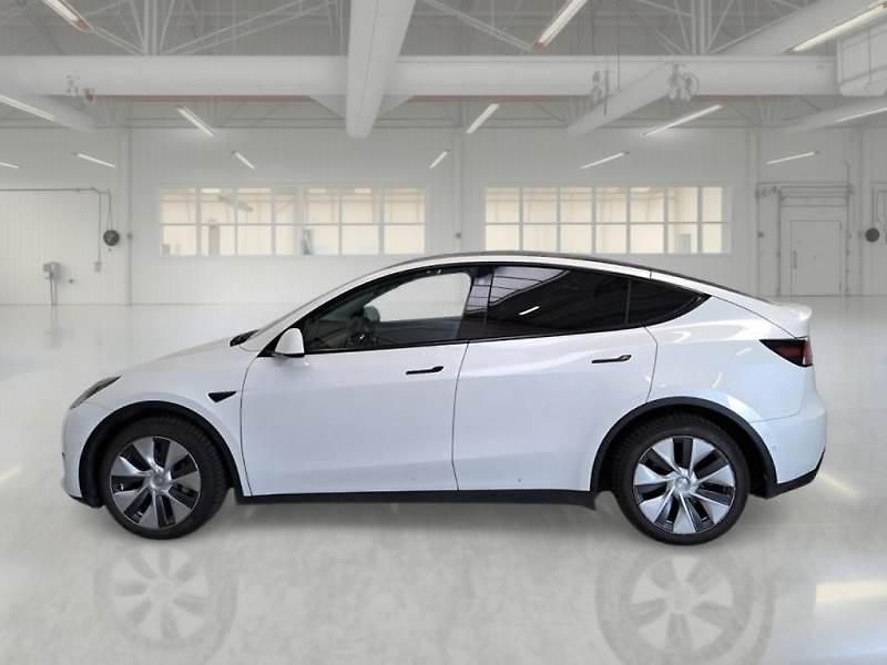 Tesla Model Y (2022) AWD Long Range    PŘIPRAVUJEME - fotka 3 z 11