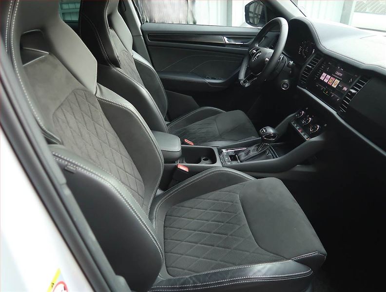 Škoda Kodiaq (2023) 2.0 TDI - fotka 9 z 17