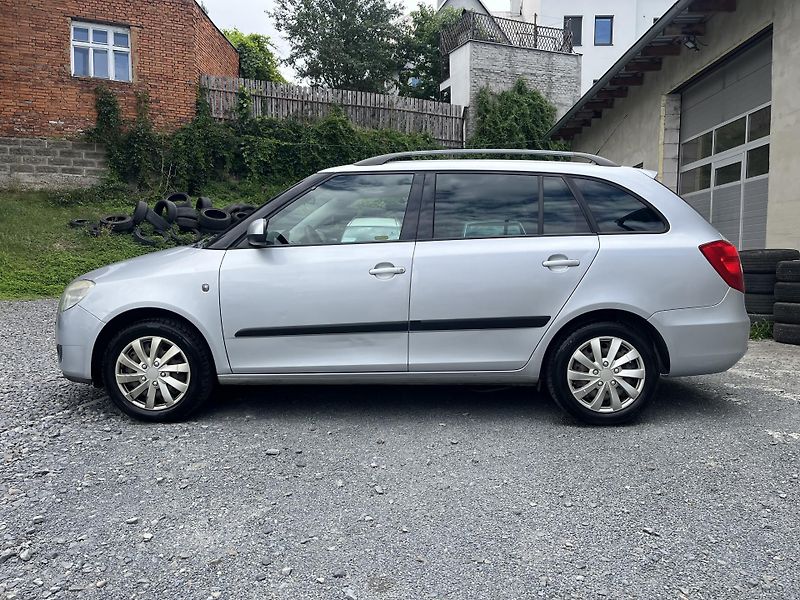 Škoda Fabia (2008) 1,2 i 51 Kw SPORT, ČR!!! - fotka 8 z 17