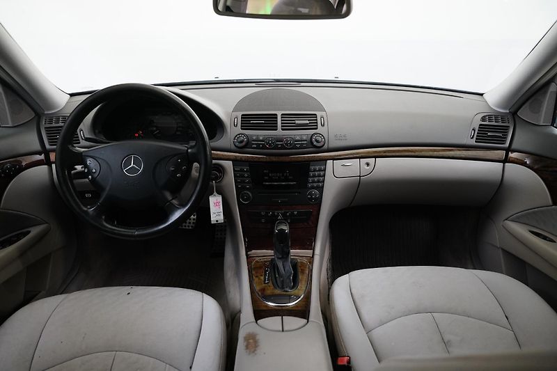 Mercedes-Benz Třídy E - fotka 5 z 24