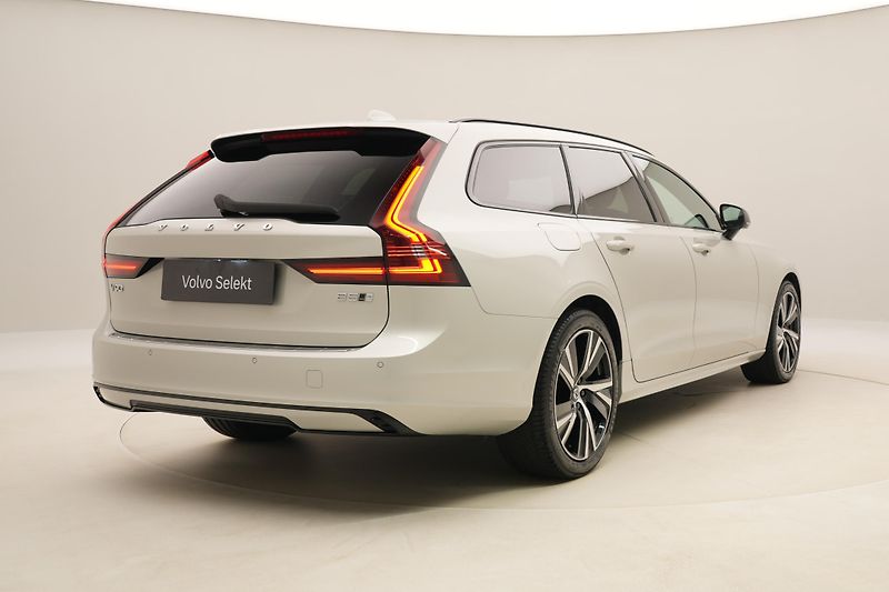 Volvo V90 B5 AWD R-DESIGN AUT CZ - fotka 13 z 53