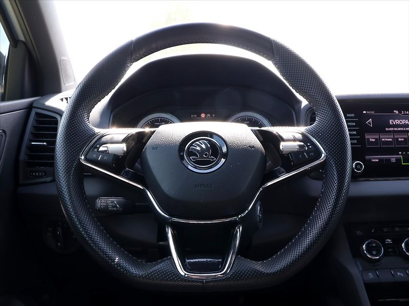 Škoda Karoq 1,5 TSI 110kW DSG Sportline - fotka 15 z 28