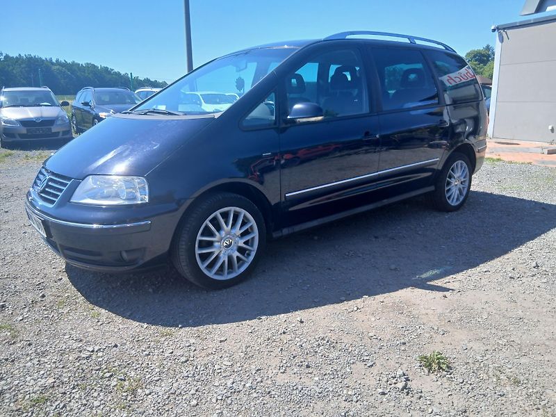 Volkswagen Sharan 2.0 TDI, 7 míst, tažné - fotka 17 z 35