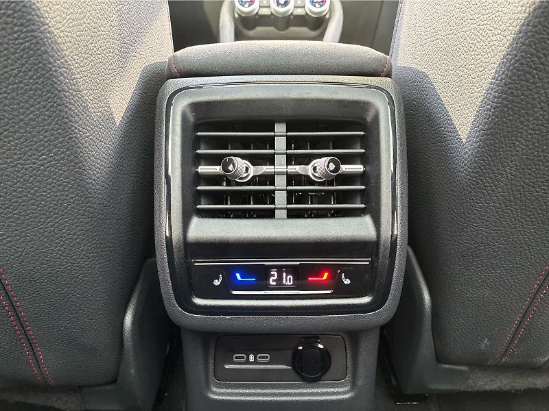 Škoda Kodiaq RS 2.0 TFSI 195kW 4x4 Tažné - fotka 15 z 30