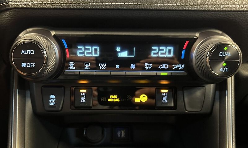 Toyota RAV4 2,5 Hybrid AT AWD GR SPORT - fotka 8 z 20