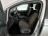 Volkswagen Touran Highline DSG - náhled 7