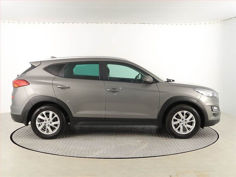 Hyundai Tucson (2020) 1.6 T-GDI, Serv.kniha - fotka 6 z 17