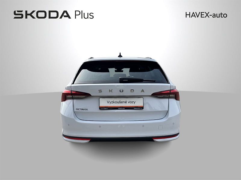 Škoda Octavia (2024) Combi 2.0 TDI Selection - fotka 32 z 32