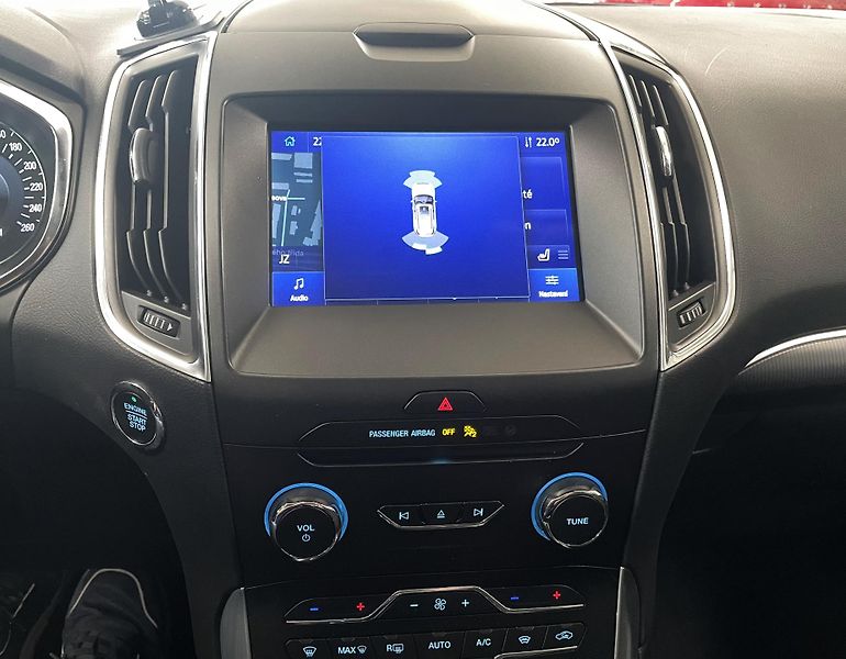Ford S-MAX Titanium 2,0D 110kW 7 MÍST, ČR - fotka 19 z 28